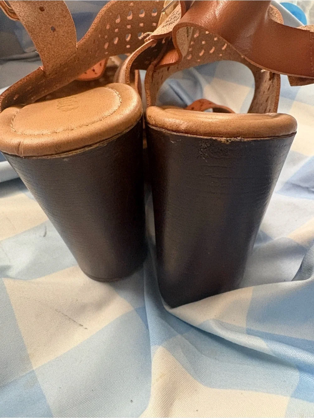 Altared State Women’s Tan Leather Cutout Platform Sandals SZ 8 Crafted.3”Heels